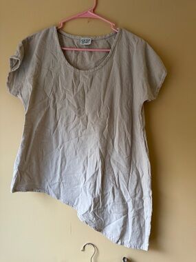 Light Beige Asymmetric Short Sleeve Tunic